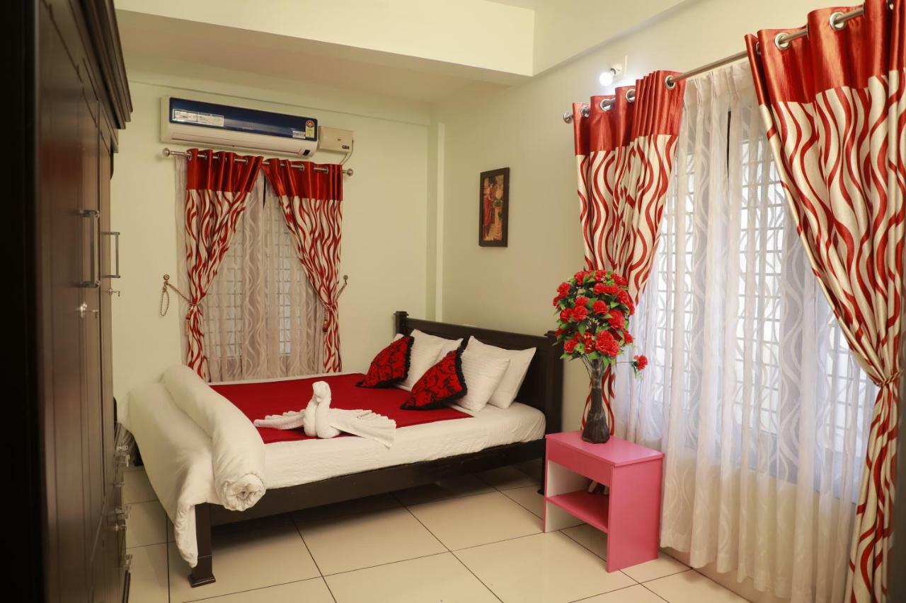Bed and Breakfast Pavithram Residency à Kollam Extérieur photo