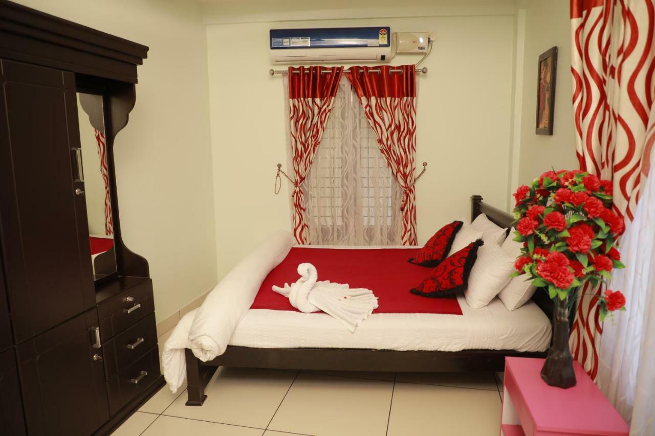 Bed and Breakfast Pavithram Residency à Kollam Extérieur photo